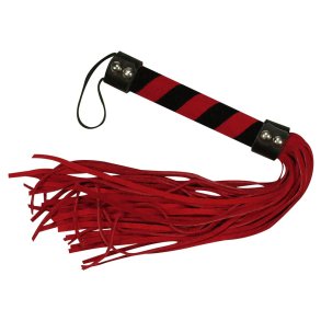 Bad Kitty flogger � rey�um og sv�rtum