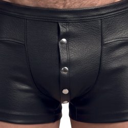 Svartar boxershorts � kunstle�ri